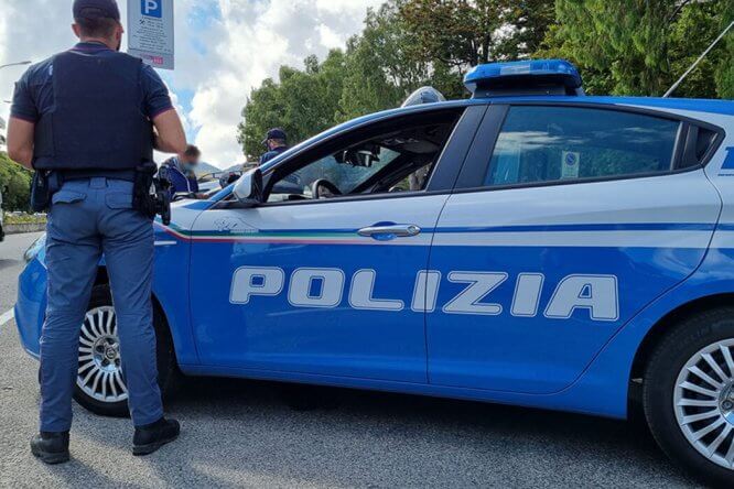 Immagine in evidenza dell'articolo: Concorso Commissari Polizia 2024 – bando per 196 Funzionari