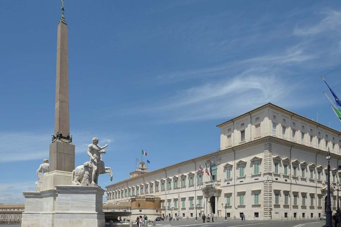 Immagine in evidenza dell'articolo: Concorso Quirinale 2024 – Bando per 25 impiegati alla Presidenza della Repubblica