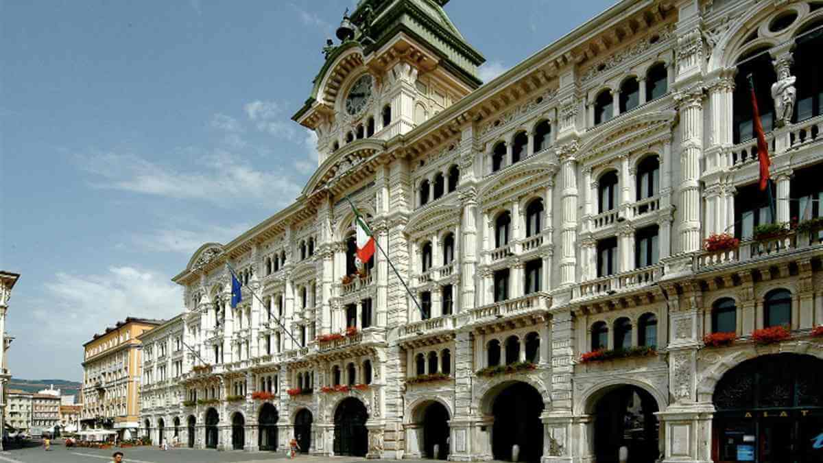 Immagine in evidenza dell'articolo: Concorso Comune di Trieste: bando per 10 unità Amministrative