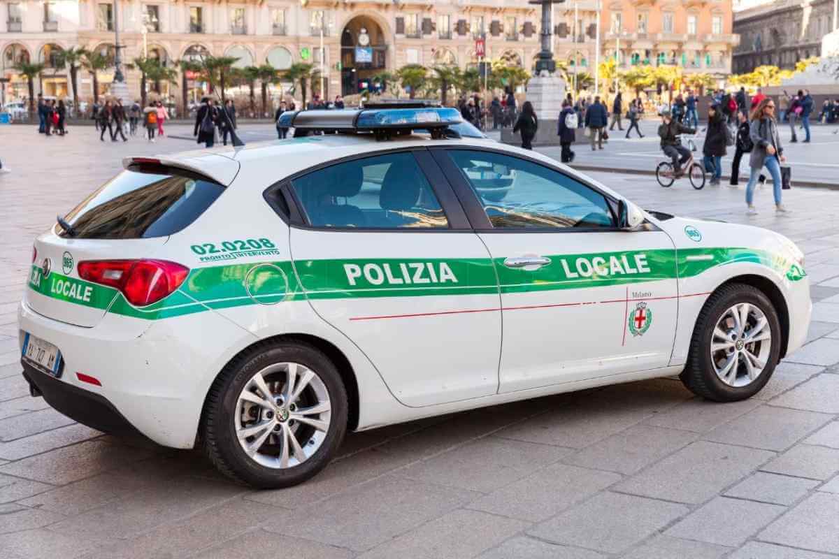 Immagine in evidenza dell'articolo: Comune di Milano concorso Polizia Locale: bandi da 40 posti