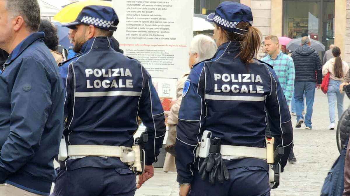 Immagine in evidenza dell'articolo: Concorso Provincia di Rovigo 2024: bando per Agenti Municipali