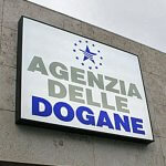 Immagine in evidenza dell'articolo: Concorso Agenzia Dogane e Monopoli: bando per 14 Funzionari a Bolzano