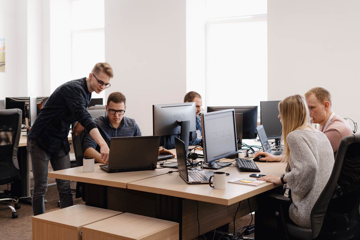 Concorso Assistenti informatici Parma: bando per 5 diplomati