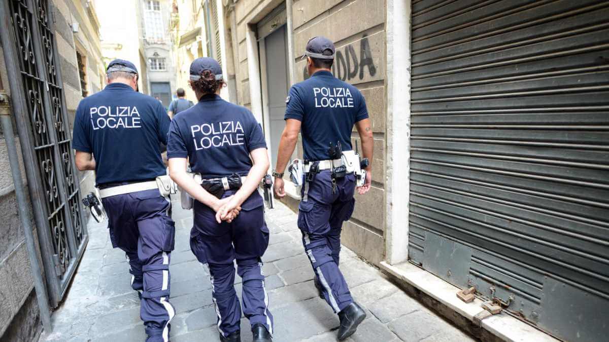 Immagine in evidenza dell'articolo: Concorso Comune di Genova 2024: bando per 19 Operatori di Polizia Locale