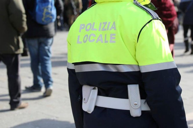 Immagine in evidenza dell'articolo: Concorso Comune di Jesolo: bando per 5 Agenti di Polizia Locale