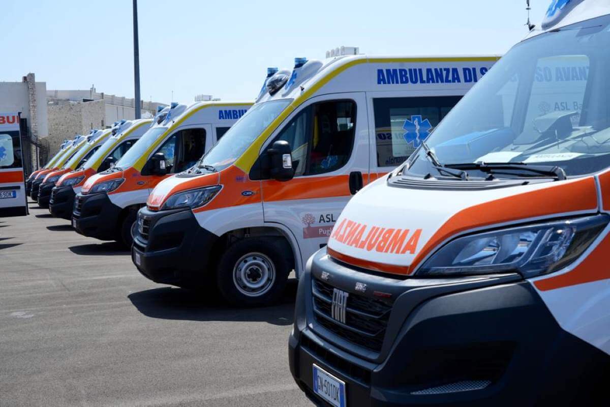 Concorso Autisti ambulanza a Bari: bando per 5 unità con terza media