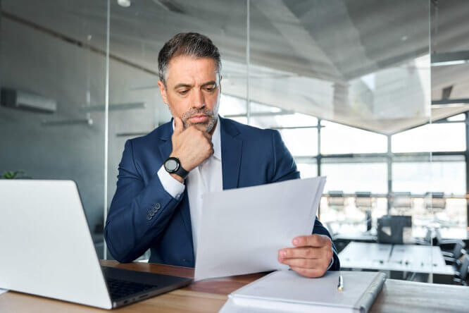 Immagine in evidenza dell'articolo: Concorso referendario TAR 2025: bando da 51 posti