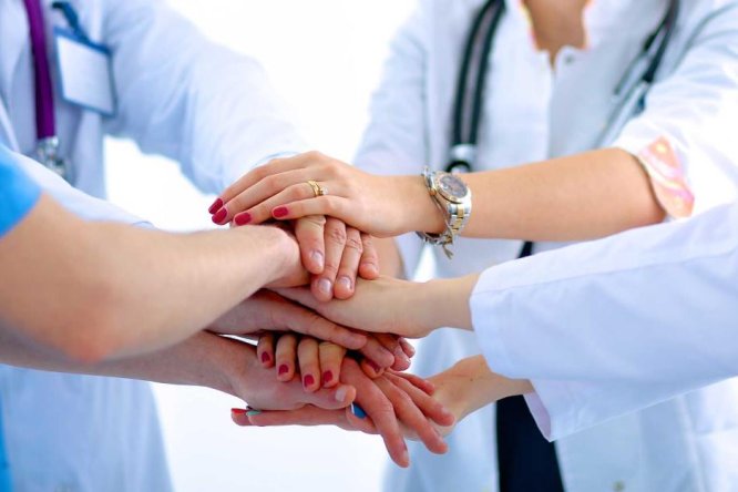 Immagine in evidenza dell'articolo: Concorsi ARCS 2025, per 300 Infermieri, Ostetrici e Infermieri pediatrici