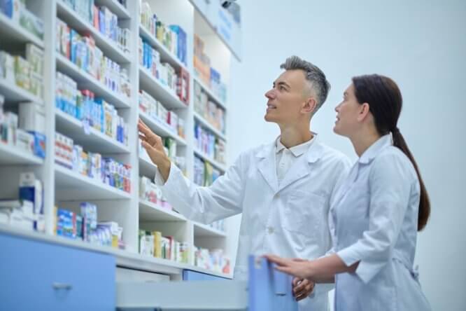 Immagine in evidenza dell'articolo: Come diventare Farmacista – La guida