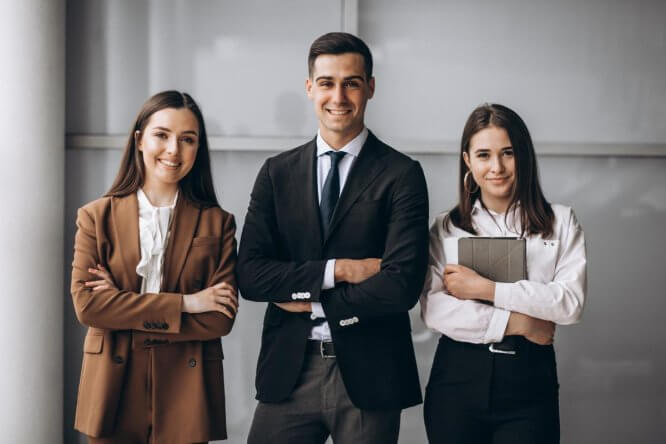 Immagine in evidenza dell'articolo: Concorsi Ministeri 2025: 91.000 assunzioni under 40 per esperti digitali e IA