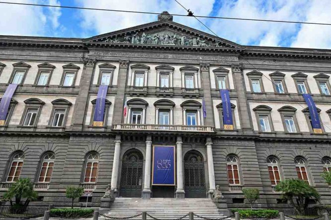 Immagine in evidenza dell'articolo: Concorsi Università Federico II: 24 posti per vari profili professionali