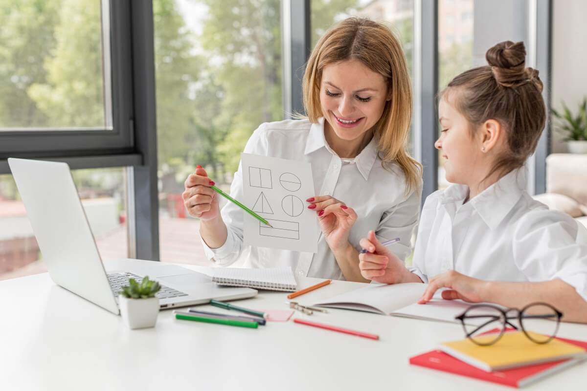 Immagine in evidenza dell'articolo: Concorso Educatore professionale ATS: ruolo e stipendio