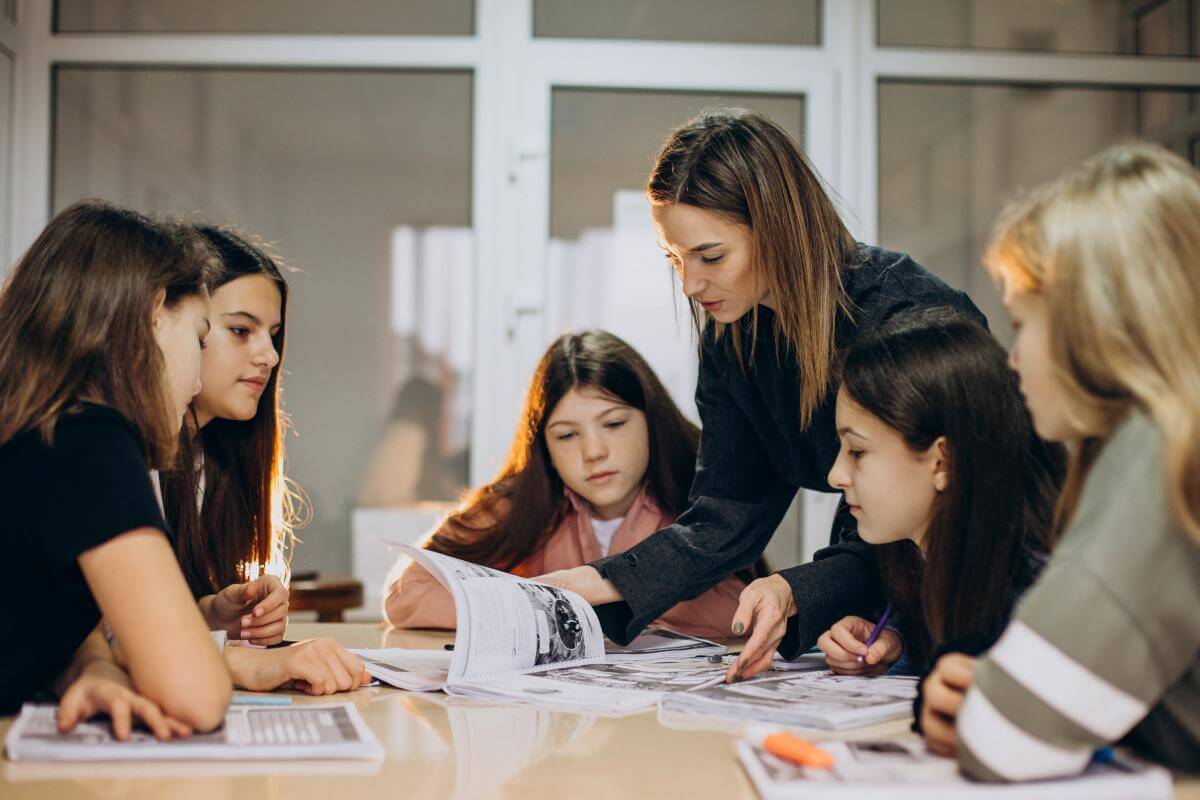 Immagine in evidenza dell'articolo: Concorso Funzionario pedagogista ATS: ruolo e stipendio