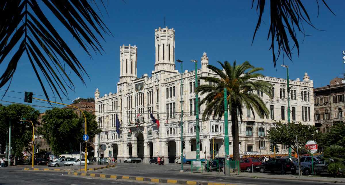 Immagine in evidenza dell'articolo: Concorsi Comune di Cagliari, per 112 Istruttori Amministrativi e Geometri