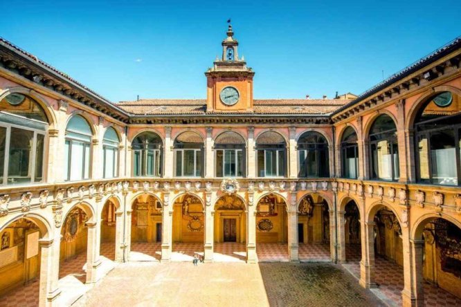 Immagine in evidenza dell'articolo: Concorso Alma Mater Studiorum, bando per 6 Collaboratori all’Università di Bologna