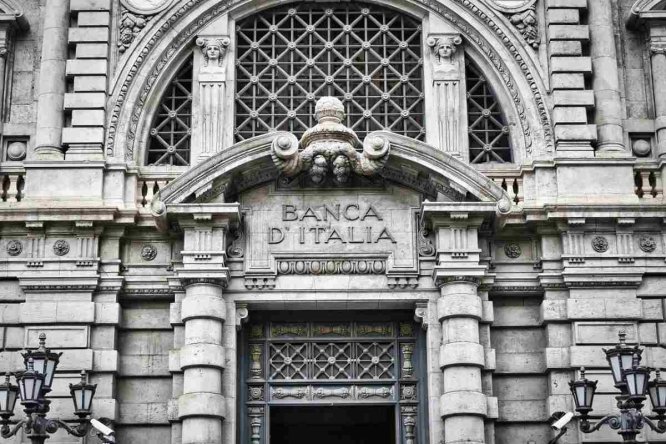 Immagine in evidenza dell'articolo: Concorso Banca d’Italia 2025 – 60 assunzioni per laureati con orientamento giuridico