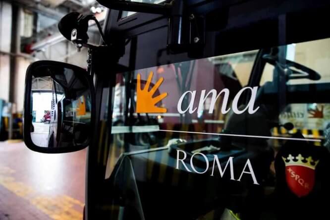 Immagine in evidenza dell'articolo: Concorso AMA 2025 – Bando per 100 addetti Spazzamento con licenza media