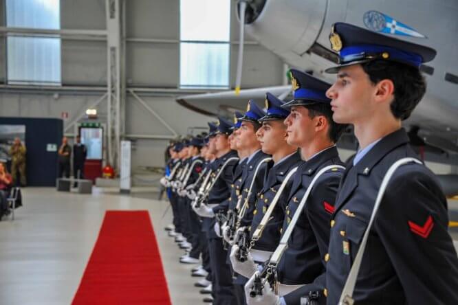Immagine in evidenza dell'articolo: Concorso Marescialli Aeronautica 2025 – 70 posti come specialità Sanità Informatica e Cibernetica Servizi Tecnici