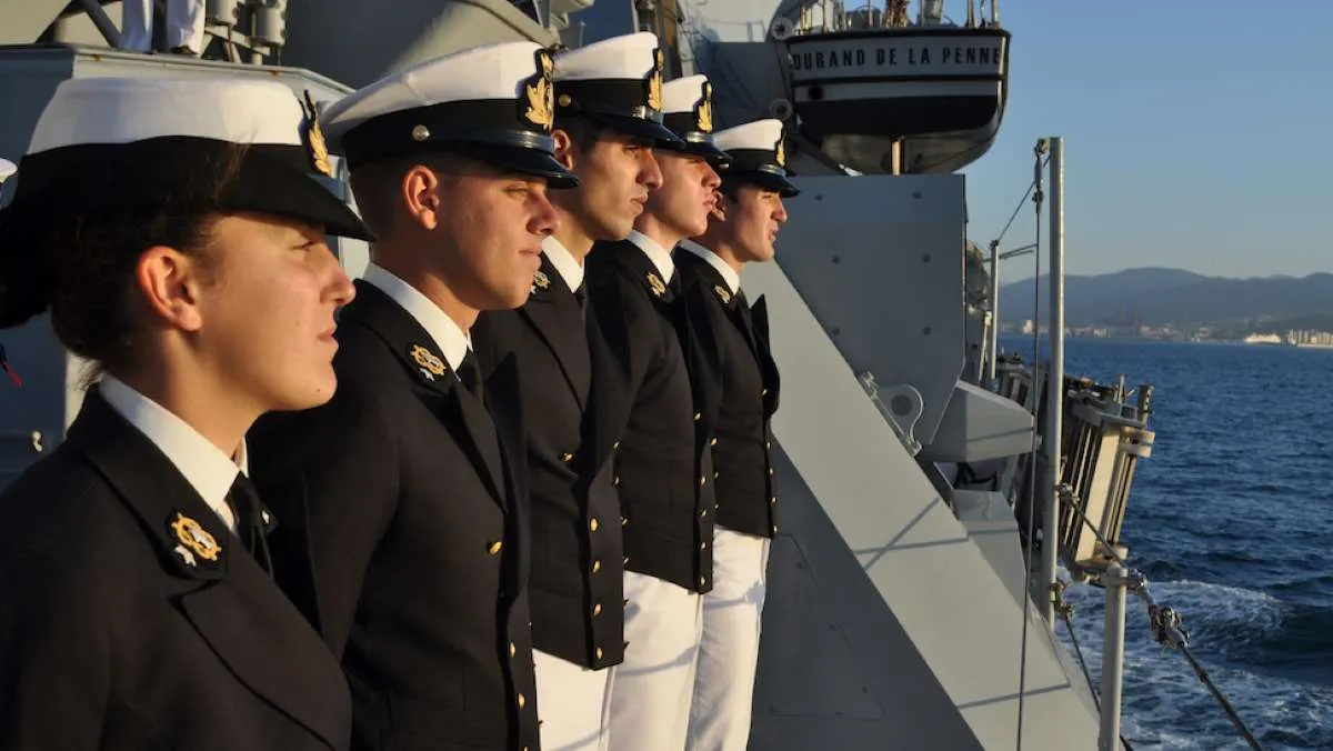 Immagine in evidenza dell'articolo: Concorso Accademia Navale Marina Militare 2026 – Bando per 186 Allievi Ufficiali