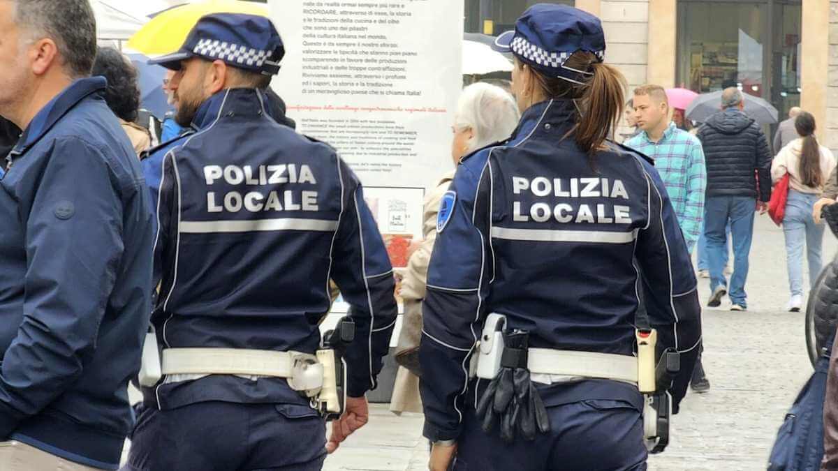 Concorsi Comune di Piacenza: 6 posti per Agenti di Polizia Locale e Ausiliari