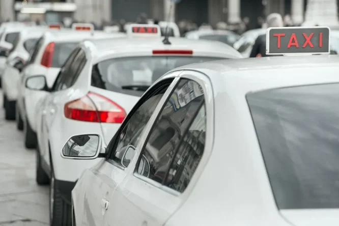 Immagine in evidenza dell'articolo: Concorso Comune di Lucca 2026: 7 assegnazioni Licenze Taxi