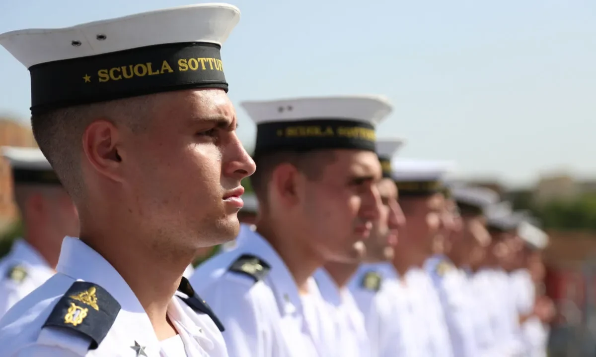 Concorso Marescialli Marina 2026: bando per 286 Allievi