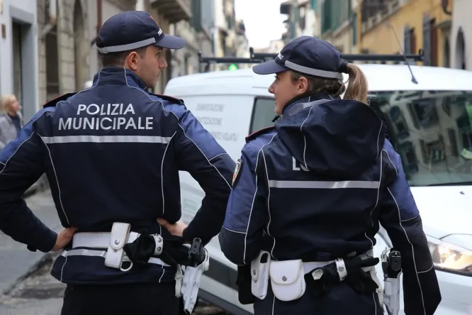 Immagine in evidenza dell'articolo: Concorso Polizia Municipale Pozzuoli: 7 posti a tempo indeterminato