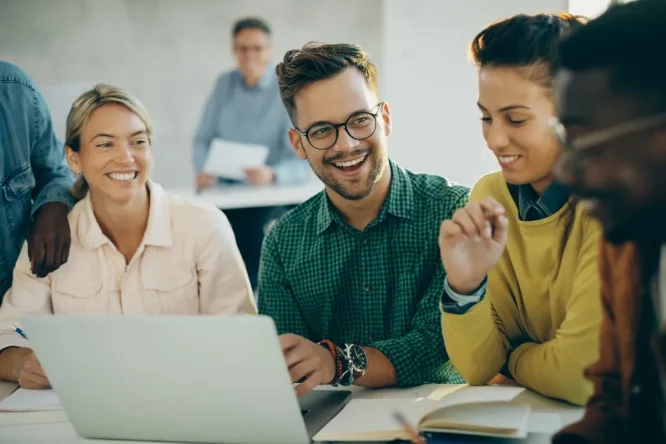 Immagine in evidenza dell'articolo: Concorsi pubblici per diplomati: conviene davvero partecipare?
