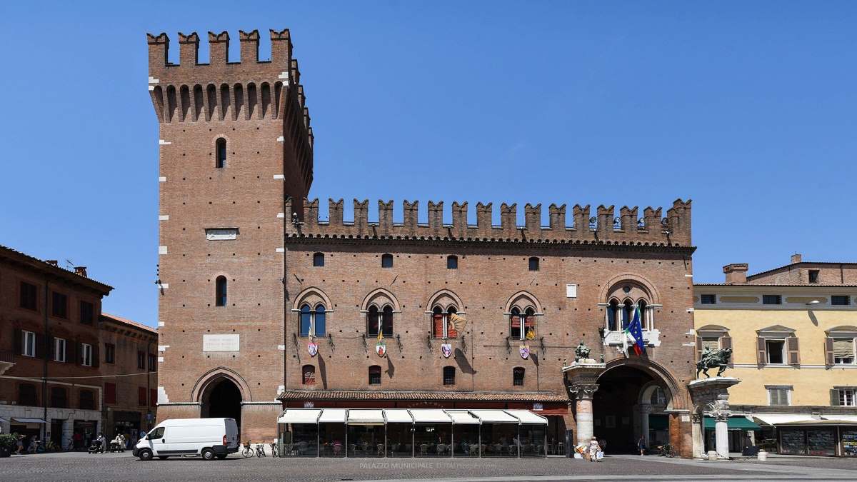Immagine in evidenza dell'articolo: Concorso Comune di Ferrara: bando per 4 Funzionari tecnici