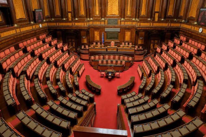 Immagine in evidenza dell'articolo: Concorso Segretario Parlamentare 2026 – Bando 30 posti al Senato della Repubblica
